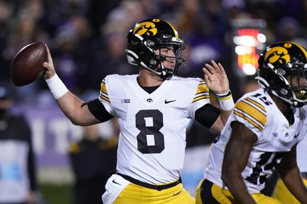 No. 19 Iowa goes for 7 in row in Floyd of Rosedale game AP News